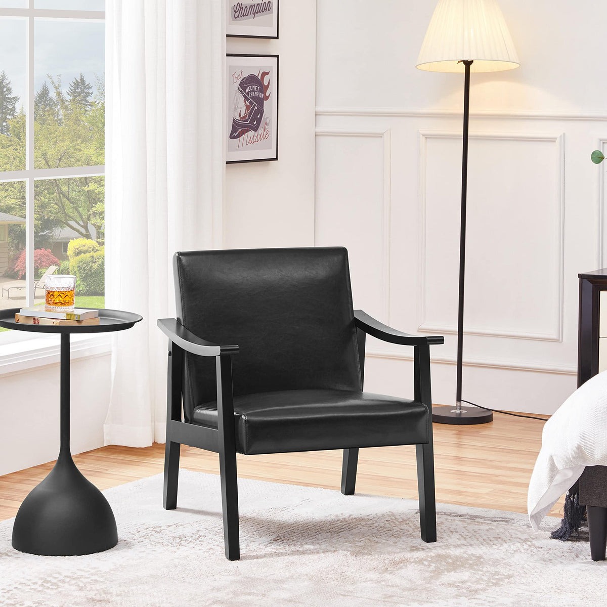 Black Faux Leather Accent Chairs Y734